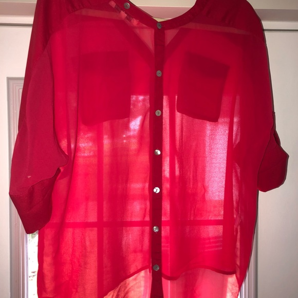 Red Francesca’s Collections Blouse - Picture 2 of 6